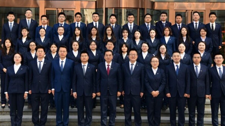 弘扬五四精神 答好时代之问